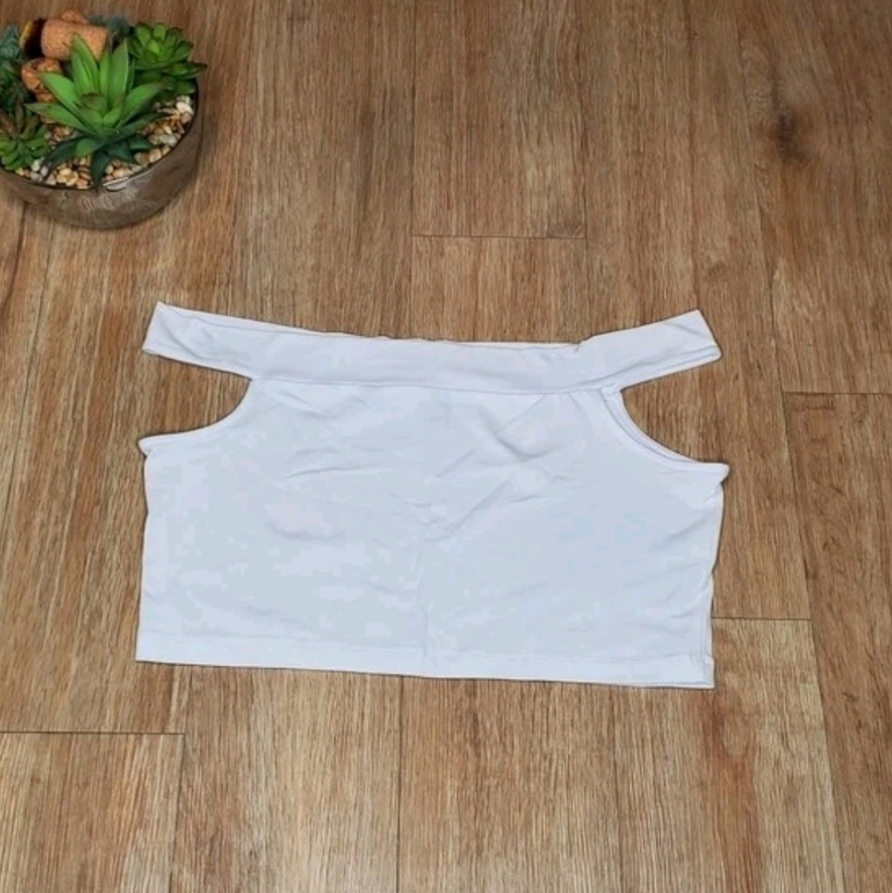 ASOS Crop Top Off Shoulder Skinny Sleeve White Festival Vacation Party Cotton 10